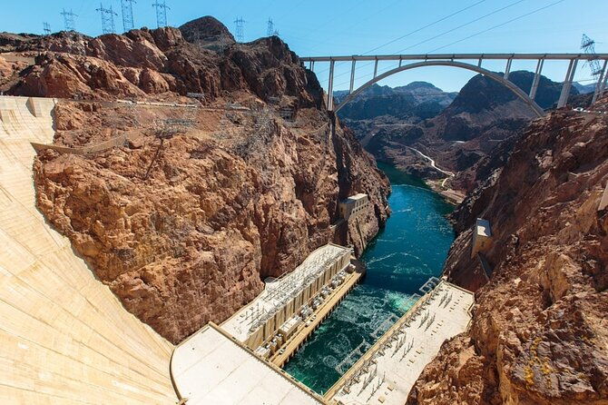 small-group-grand-canyon-skywalk-hoover-dam-tour