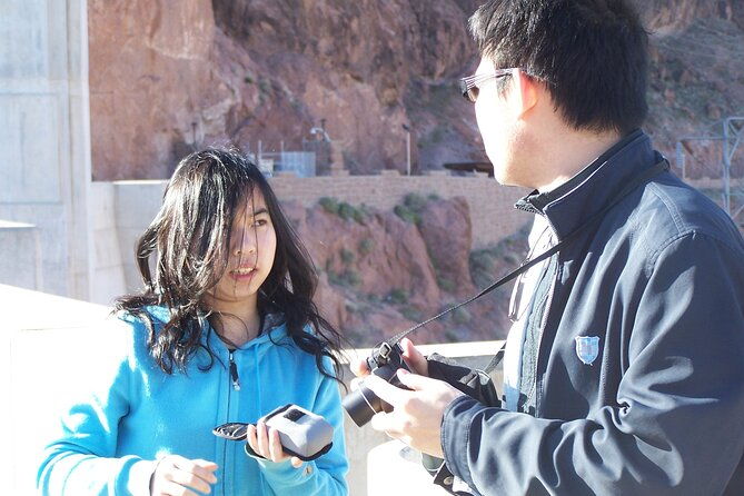 small-group-grand-canyon-skywalk-hoover-dam-tour