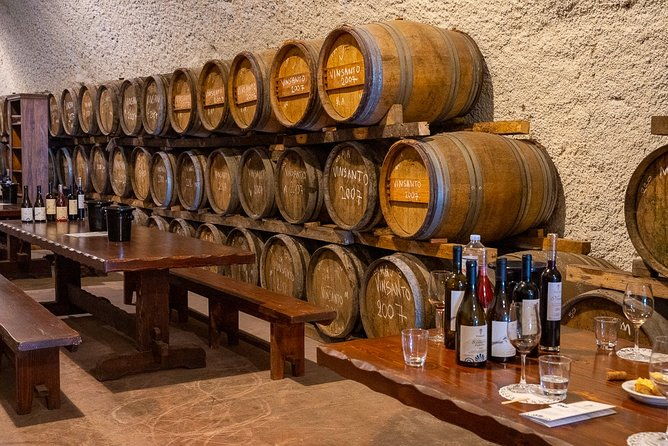 small-group-greek-food-and-wine-tasting-tour-in-santorini