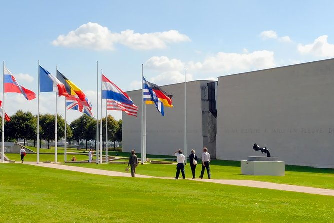 small-group-guided-d-day-tour-and-memorial-de-caen-museum