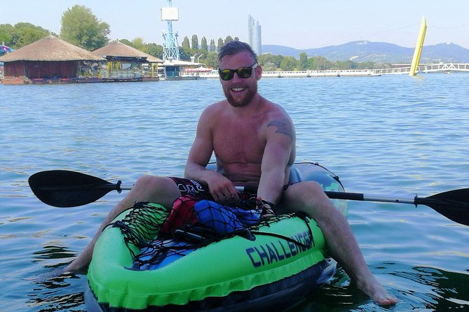 small-group-guided-kayak-tour-of-vienna