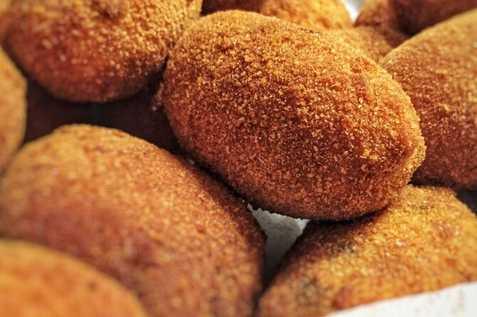 small-group-guided-tour-trastevere-street-food-experience