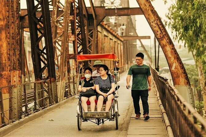 Small Group Hanoi Luxury City Tour - Detailed Breakdown of the Itinerary