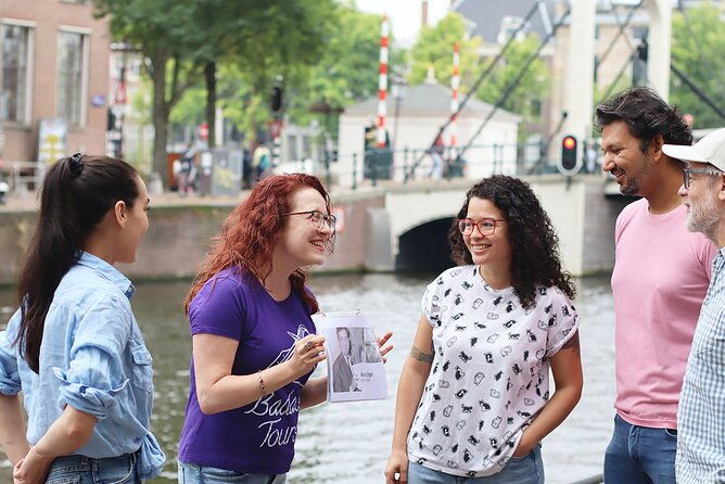 small-group-hidden-gems-tour-in-amsterdam-2