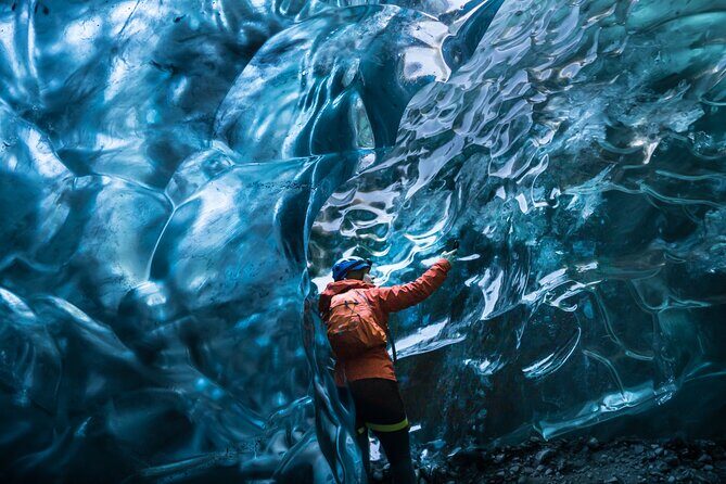 Small-Group Ice Cave Tour from Jökulsárlón - Transportation and Practical Details
