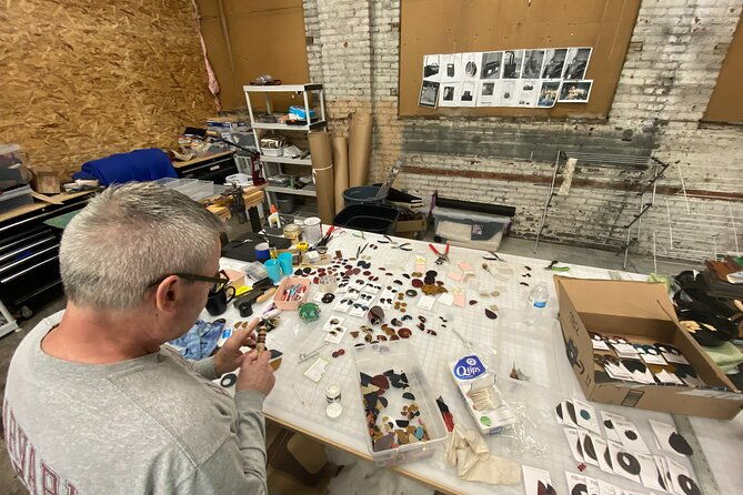 small-group-jewelry-making-with-wine-tasting-in-kansas-city