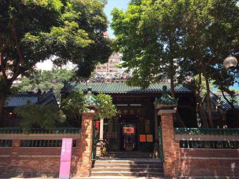 small-group-kowloon-markets-walking-tour