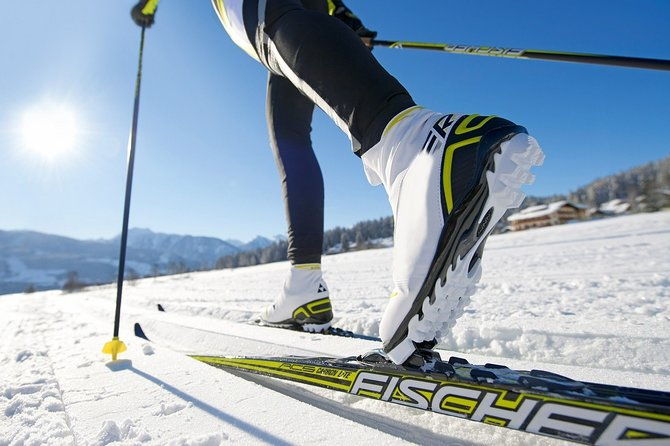 small-group-lapland-cross-country-ski