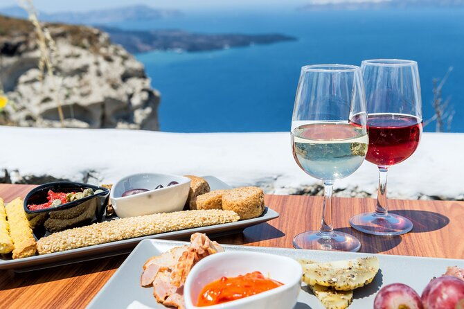 small-group-local-wine-tasting-tour-in-santorini