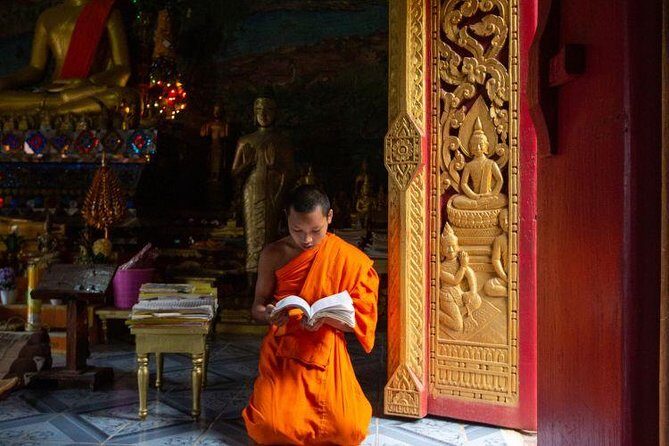 Small Group: Luang Prabang's Must-See Sights Including Mount Phousi - What makes this tour stand out?