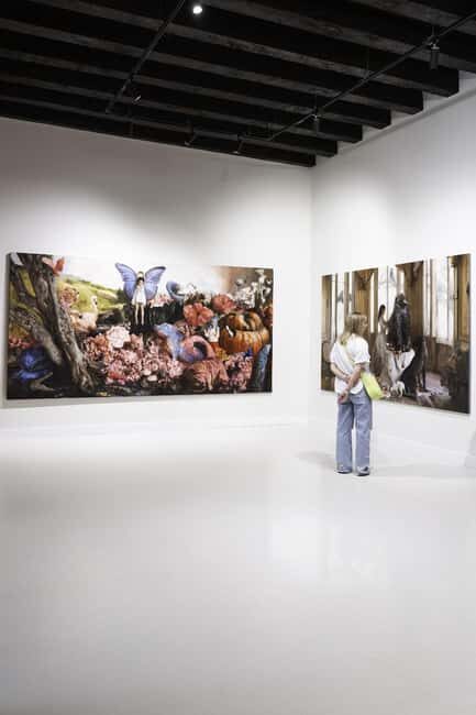 Small-Group Moco Museum Barcelona: Skip-the-Line Art Tour - A Closer Look at the Tour Experience