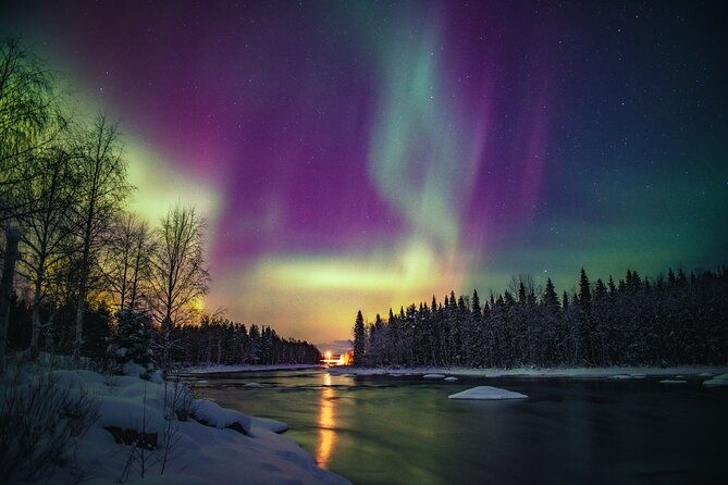 small-group-northern-lights-hunting-with-bbq-and-visiting-cabin