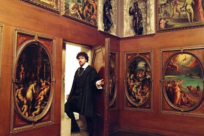 small-group-palazzo-vecchio-secret-passages-tour-with-lunch-or-gelato
