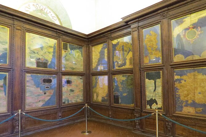 small-group-palazzo-vecchio-secret-passages-tour-with-lunch-or-gelato