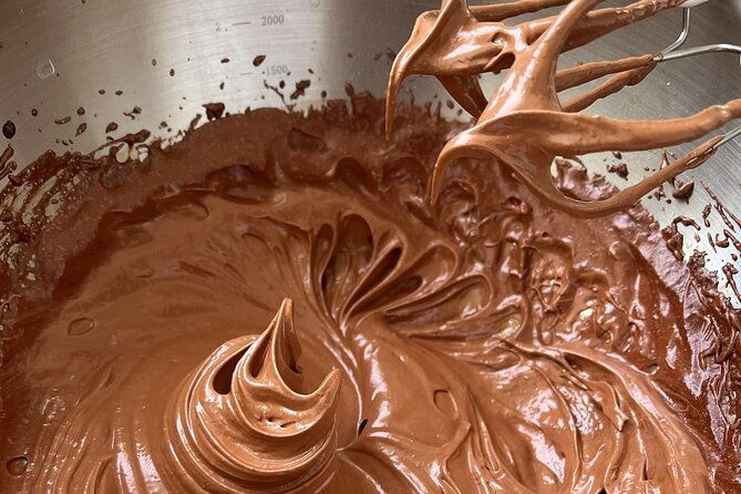 small-group-parisian-macaron-masterclass-2-people-max