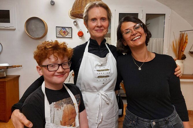 small-group-pasta-making-steps-from-the-vatican-museums