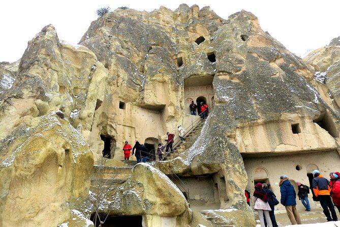 small-group-red-tour-experience-in-cappadocia