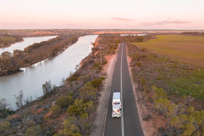 Small-Group River Murray Dark Sky and Sunset Tour with Dinner - Key Points