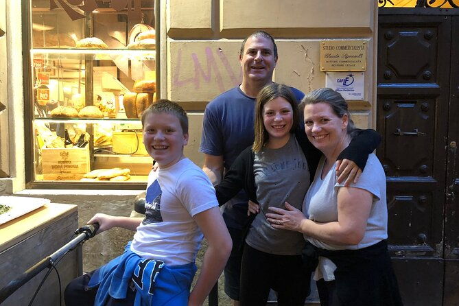 small-group-rome-night-tour-for-kids-families-w-gelato-pizza-must-see-sites