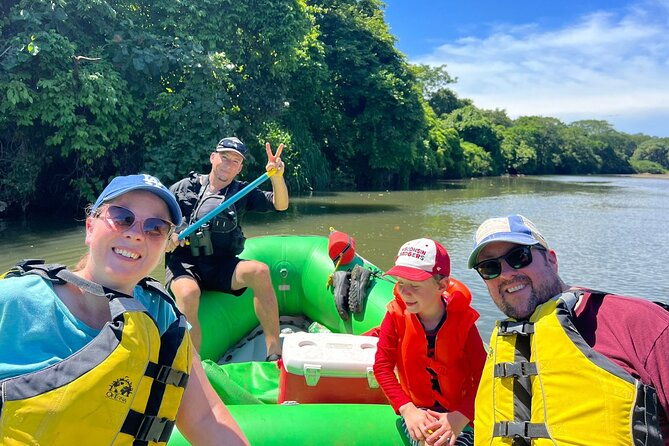 small-group-safari-float-in-nosara-river