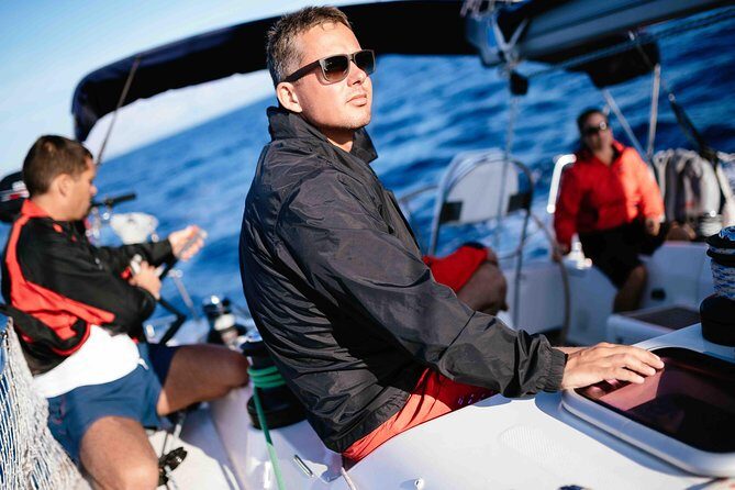 Small-Group Sailing Lesson in Barcelona - FAQs