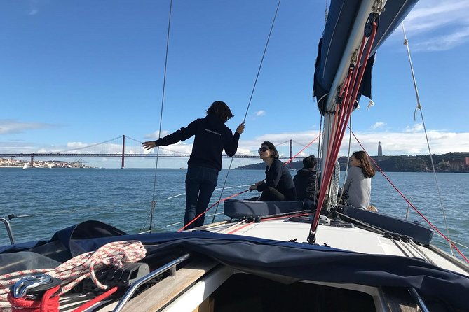 small-group-sailing-tour-on-the-tagus-river-from-lisbon
