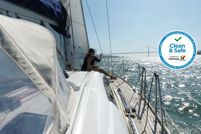 small-group-sailing-tour-on-the-tagus-river-from-lisbon