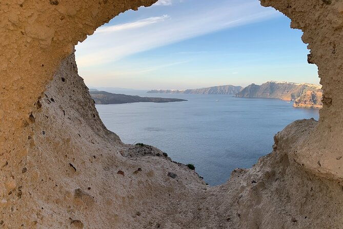 small-group-sightseeing-tour-all-santorinis-treasures