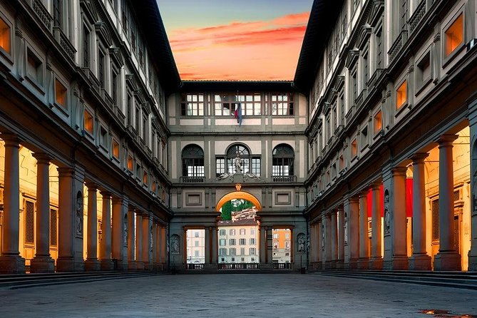 small-group-skip-the-line-uffizi-guided-tour-3