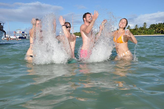 small-group-snorkeling-sharks-stingrays-encounter-by-boat
