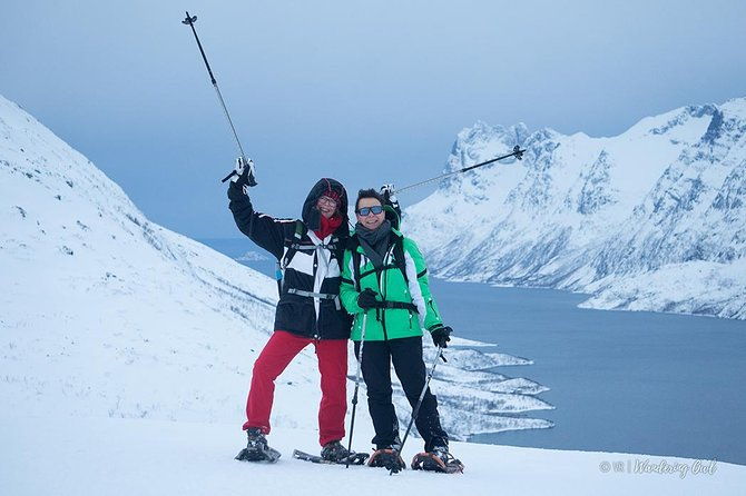 small-group-snowshoeing-tour-from-tromso
