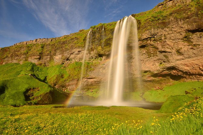 small-group-south-coast-of-iceland-glaciers-waterfalls-black-beaches