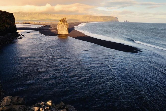 small-group-south-coast-of-iceland-glaciers-waterfalls-black-beaches