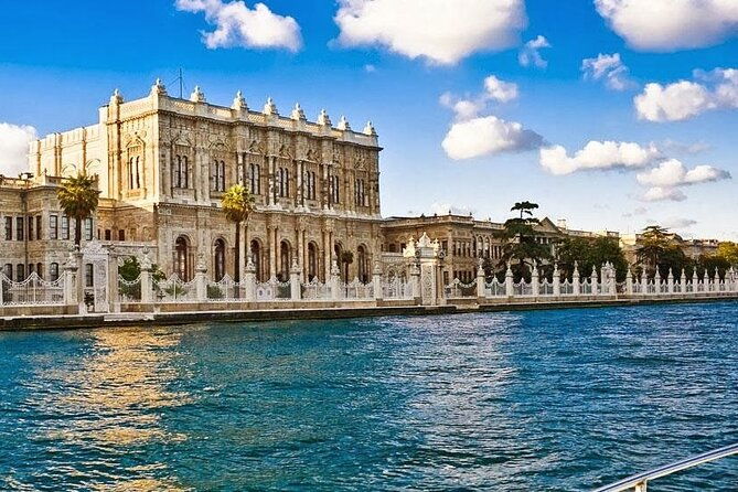 small-group-spice-bazaarcruising-on-bosphorus