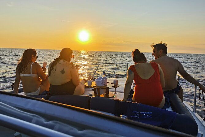 small-group-sunset-boat-tour-from-sorrento