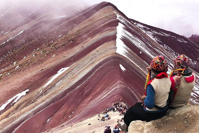 small-group-to-the-rainbow-mountain-max-6-hikers