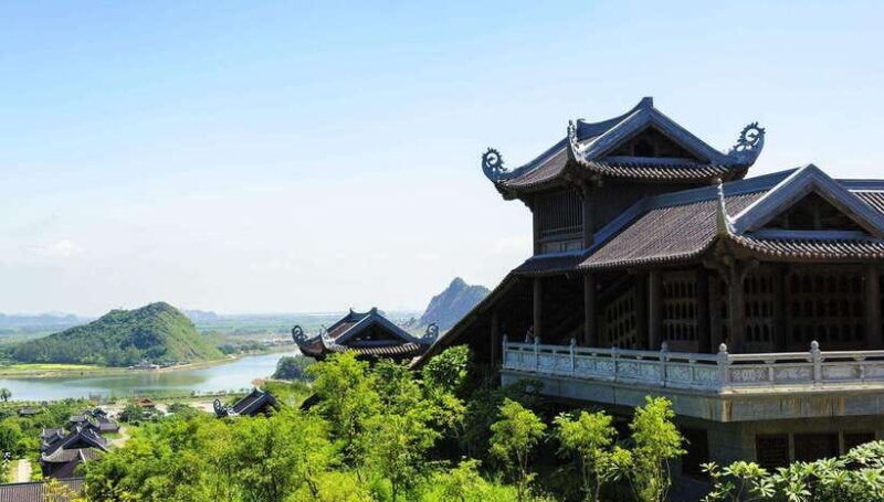 small-group-tour-bai-dinh-trang-an-mua-cave-from-ninh-binh