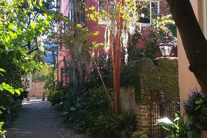 Small-Group Tour: Charleston Old Walled City Historical Walking Tour - What You’ll Love About the Tour