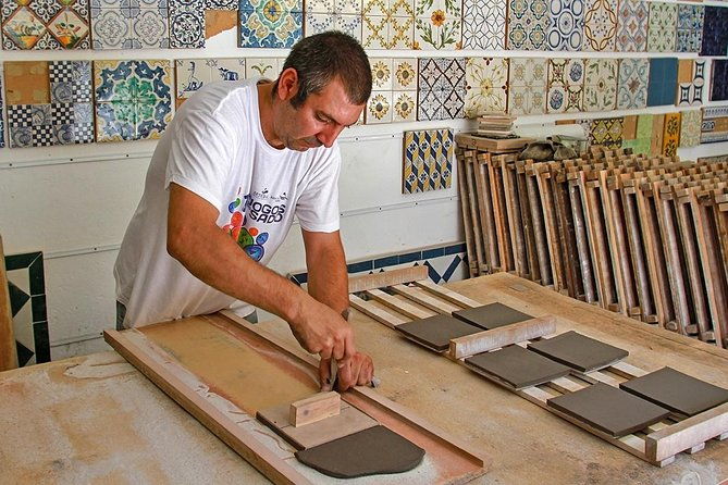 small-group-tour-in-azeitao-arrabida-and-sesimbra-with-wine-tasting