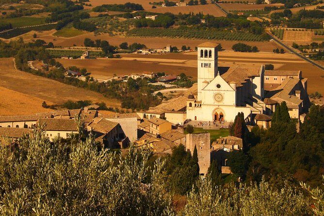 Small Group Tour of Assisi and St. Francis Basilica - A Detailed Look at the Tour Experience