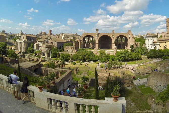 small-group-tour-of-roman-forum-palatine-hill-circus-maximus