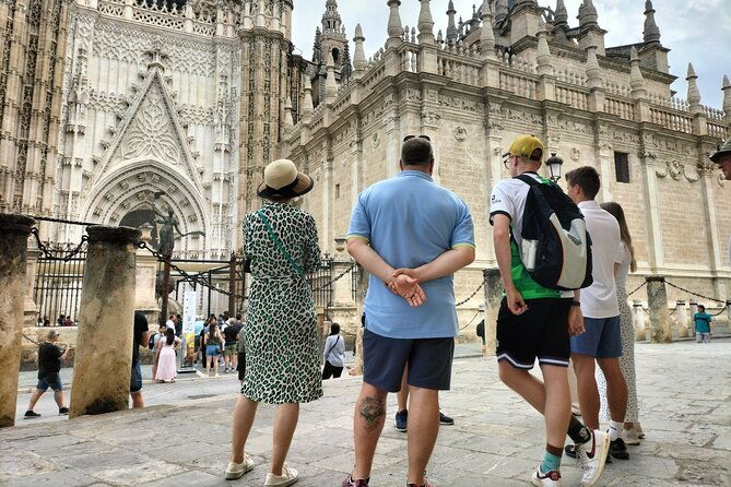small-group-tour-to-cathedral-and-giralda-direct-entrance