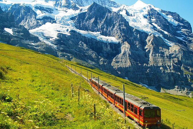 small-group-tour-to-jungfrau-interlaken-from-zurich-ktz364