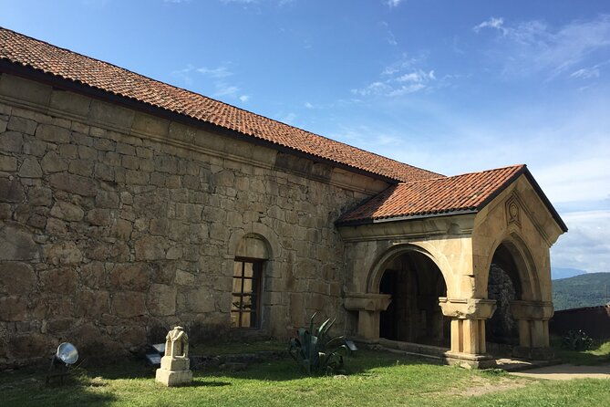 small-group-tour-to-kutaisi-monasteries-gelati-motsameta-and-bagrati