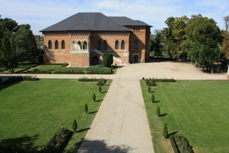 small-group-tour-to-mogosoaia-palace-snagov-monastery