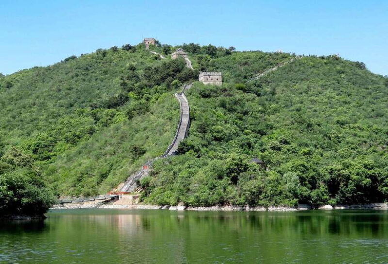 small-group-tour-to-two-section-of-beijing-great-wall