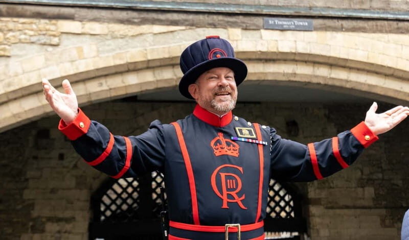 Small Group Tower of London, Crown Jewels & White Tower Tour - Considerations