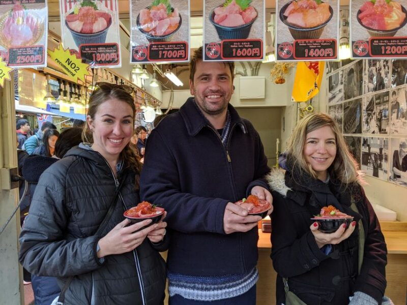 small-group-tsukiji-fish-market-food-tour