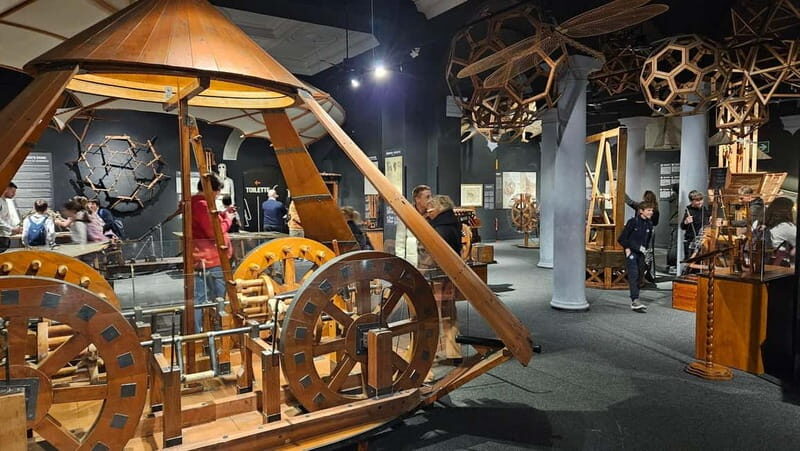 Small-Group Uffizi Museum and Leonardo Da Vinci Highlights - Overview of the Experience