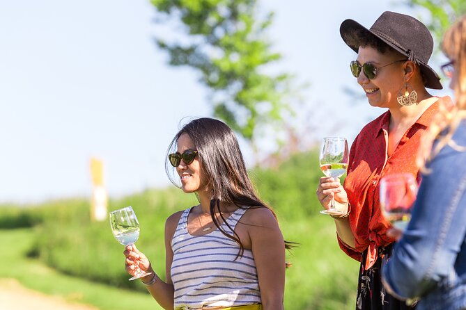 small-group-vineyard-and-orchard-tour-with-wine-tasting-in-muscoda